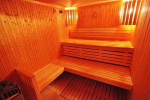 La Colombe vous offre l’accès au sauna le tout sans sortir du chalet.             